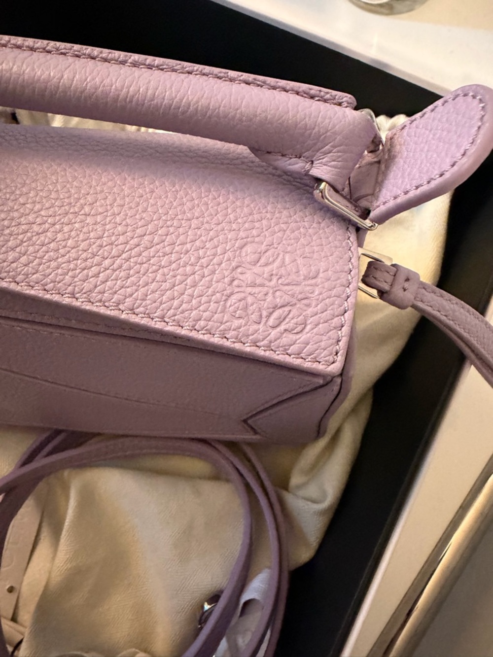 Loewe Puzzle Mini Crossbody Bag in Lilac - Picture 4 of 11